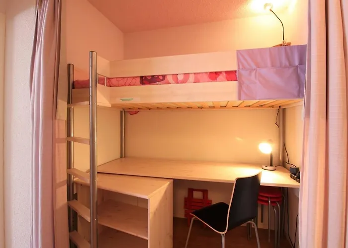 T3 Avec Terrasse, 2 Parkings, Au Mont-dore - Fr-1-608-235